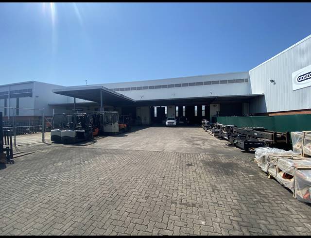 3,254M² WAREHOUSE TO LET IN RIVERHORSE VALLEY